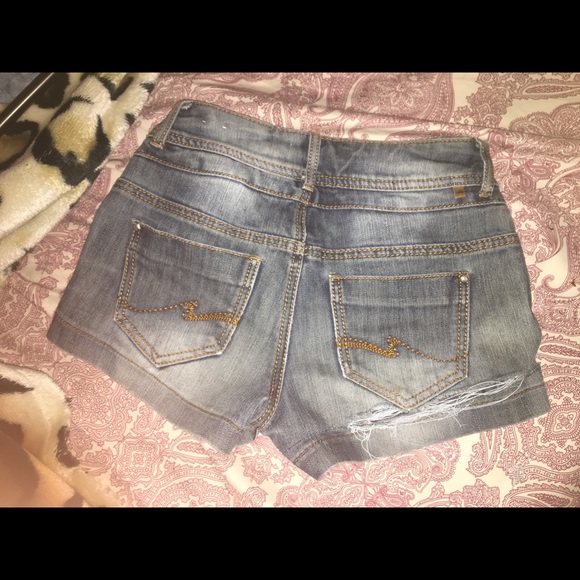 High Waisted Shorts - Picture 2 of 3